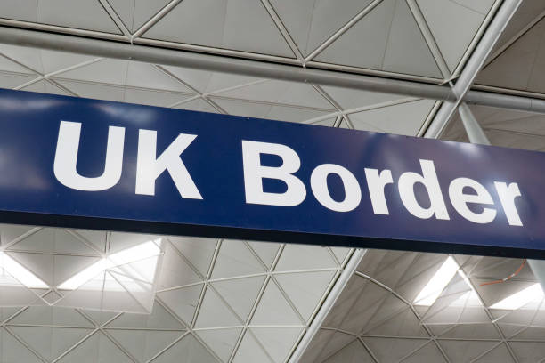 How To Apply For Travel Loan and Grant To Relocate To The UK